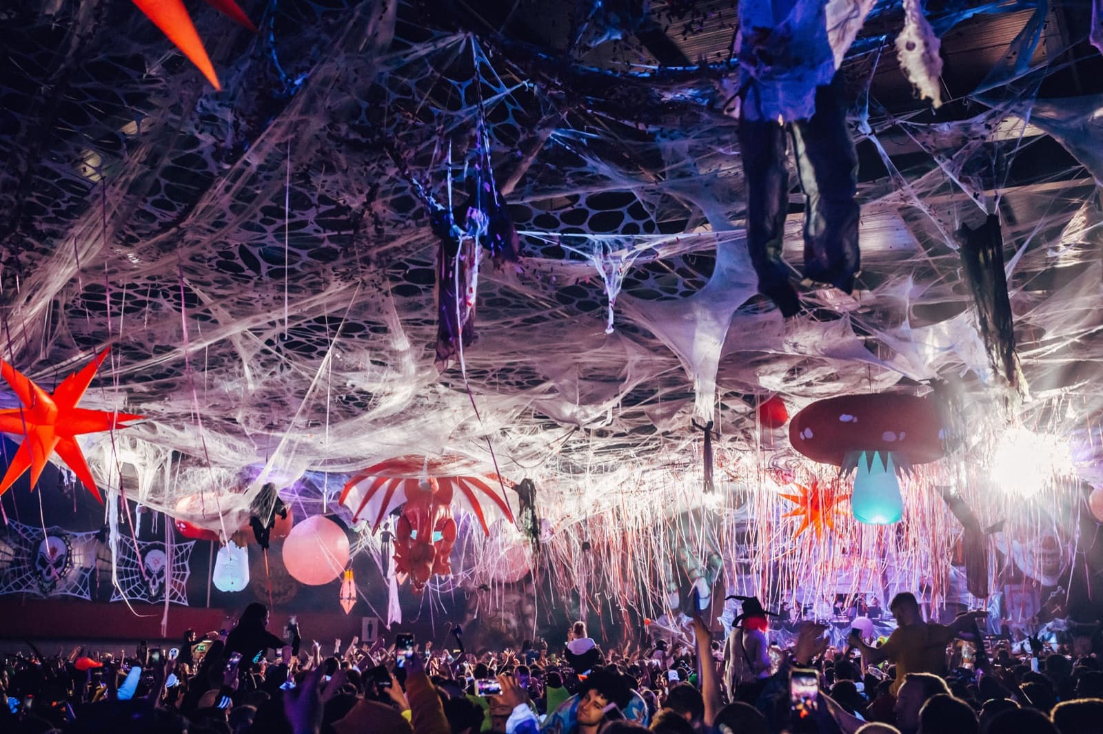 Parking at elrow Horroween 2026, Sagunto
